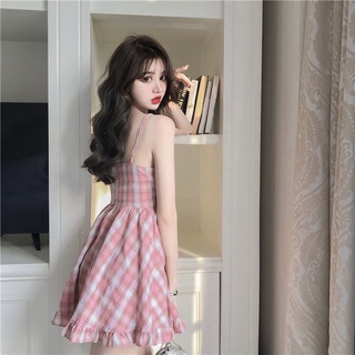 The French minority dress shows the thin and sexy temperament in the waist, the goddess Fan plaid, the halter skirt, the little girl in summer.