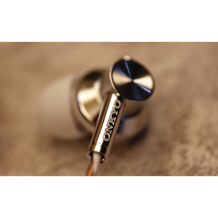 Tai nghe in-ear Hi-Res Onkyo E700m nobox