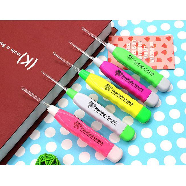 Dụng Cụ Lấy Rái Tai Có Đèn Ponnyhome
