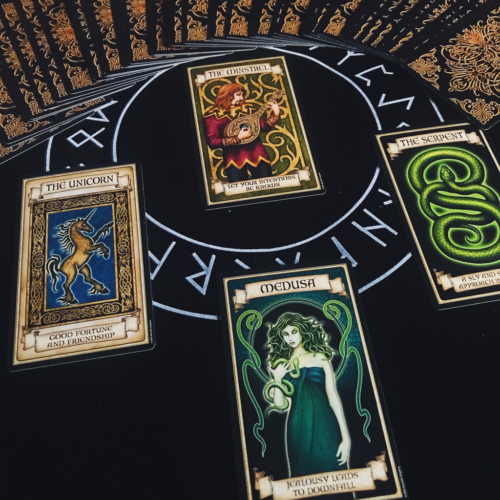 Khăn Trải Bài Tarot Runes Cycle (Guu Tarot Shop)