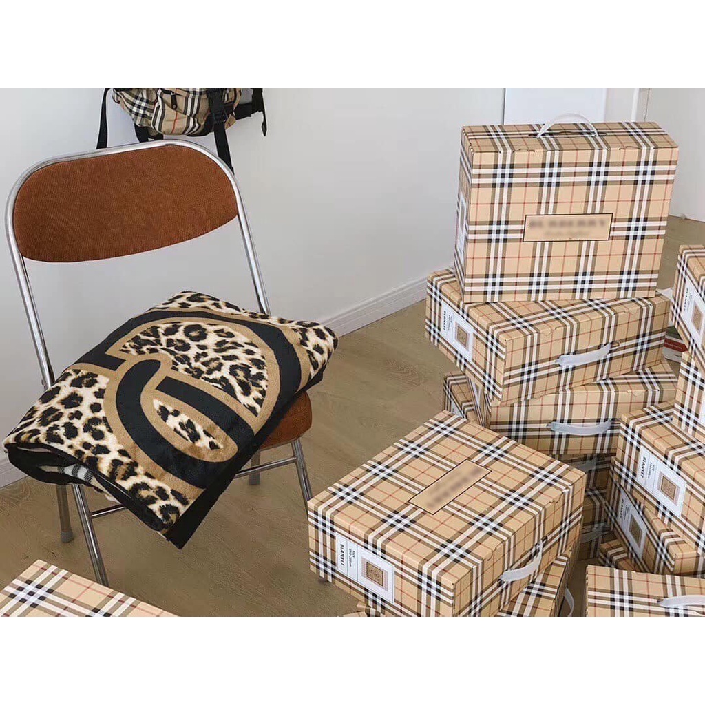 Chăn Tuyết Nhung Đắp Văn phòng - Tặng Kèm Box Xịn Xò Size 1m5x2m