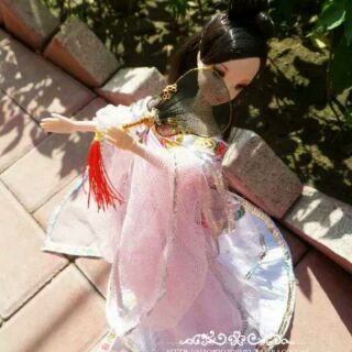 Quạt cổ trang cho búp bê