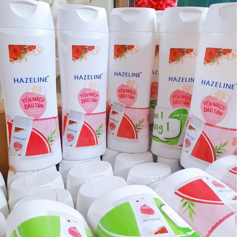 Sữa tắm dưỡng da trắng sáng Hazeline Túi 900gr