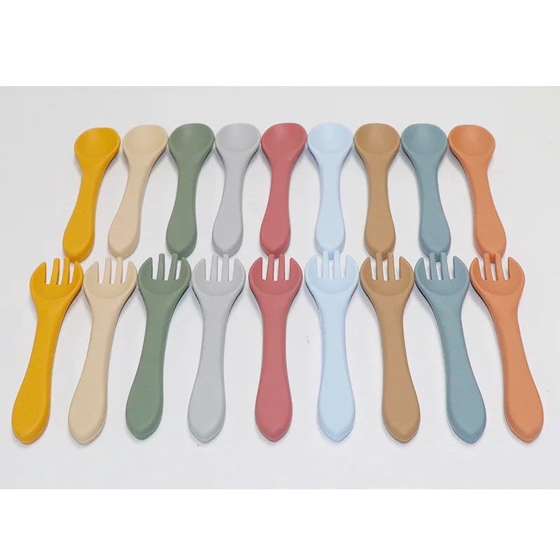 Thìa ăn dặm silicon siêu mềm không chứa BPA an toàn cho bé