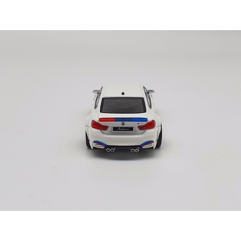 Xe Mô Hình BMW M4 W/M Stripe 1:64 MiniGT ( Trắng )