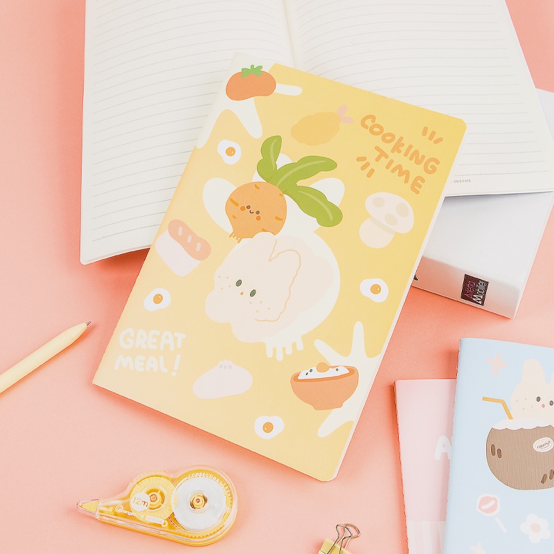 Vở may gáy B5/80 trang Guangbo - hình bạn thỏ và cà rốt vui đùa siêu dễ thương 60183-23