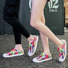 Giày nhựa đi mưa native hoa văn vệt sơn SHINNATIVE05 khuyến mãi kèm theo 2 jibitz native