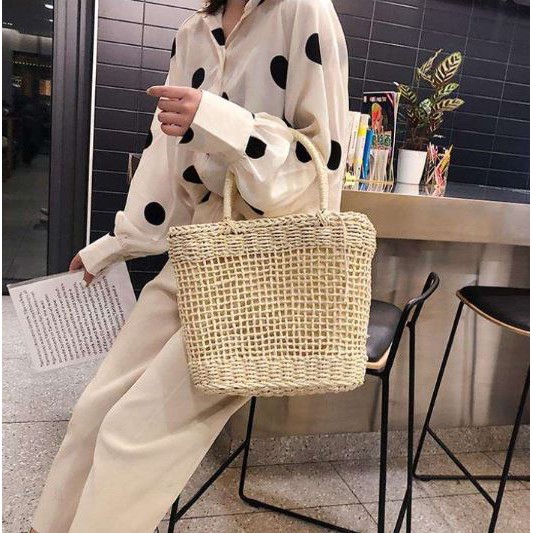 Túi xách đan rơm phong cách tự nhiên hợp thời trang cho nữ
