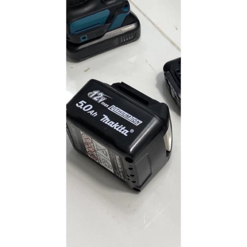 Máy vặn vít dùng pin Makita TD111DZ