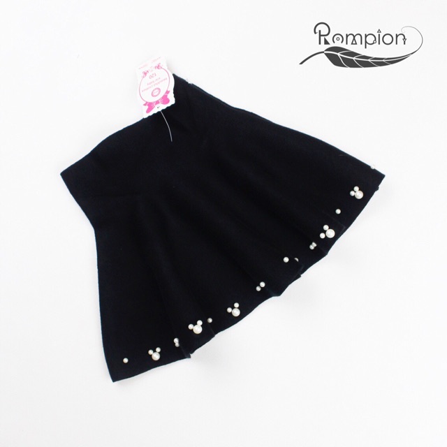 Sale: chân váy dạ