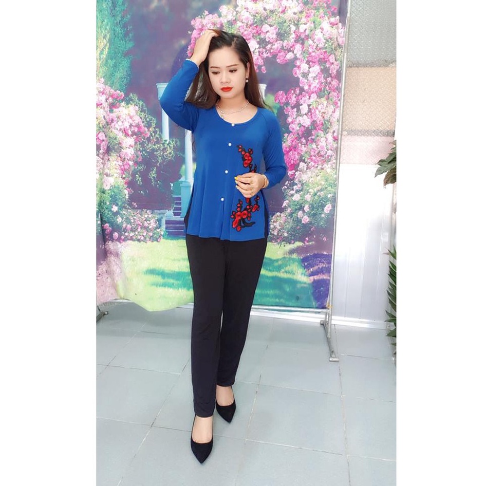 Bộ bà ba ép hình, thêu hình xinh xắn giữ vững nét truyền thống
