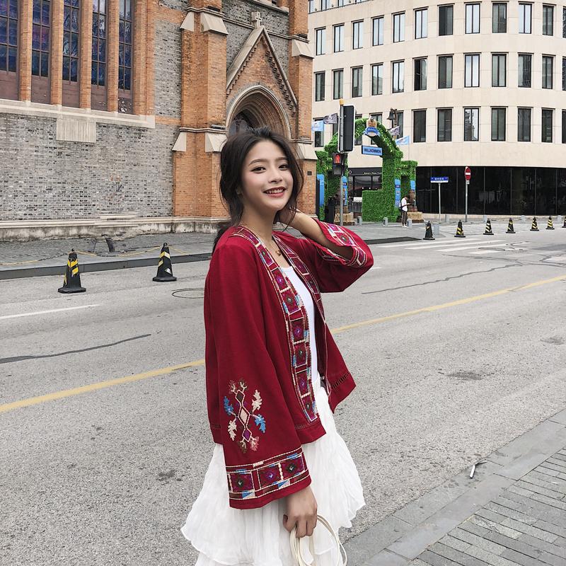 Áo khoác Cardigan ngắn tay ống loe thêu họa tiết phong cách boho