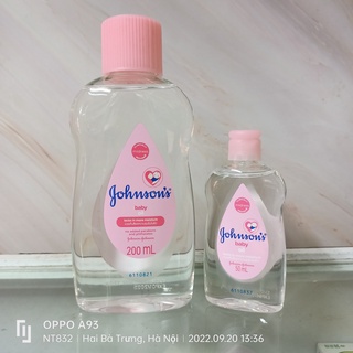 Dầu massage và dưỡng ẩm Gohnsons baby oil chai 200ml