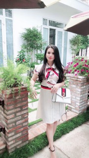 Váy gucci cổ bèo