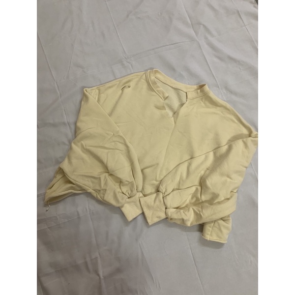 Pass áo len croptop tay phồng size M
