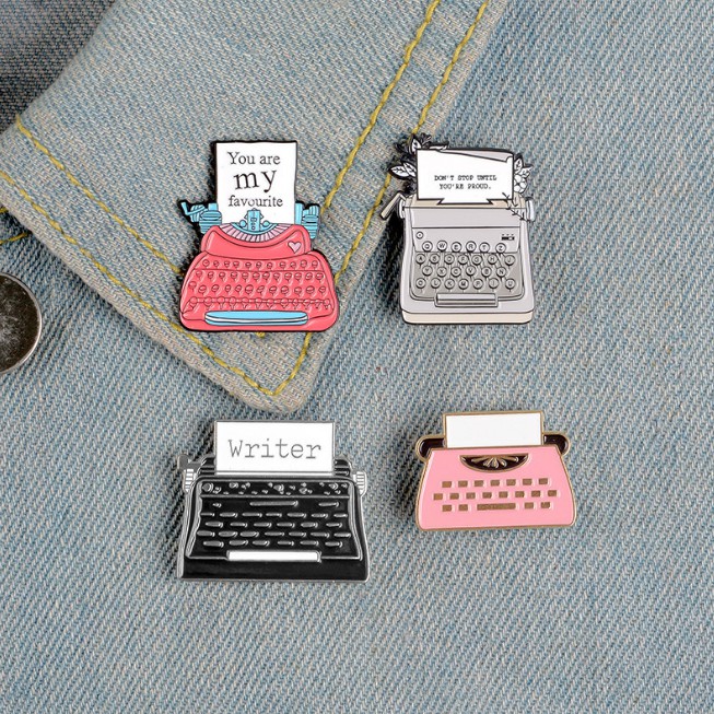New product hot typewriter brooch vintage brooch badge