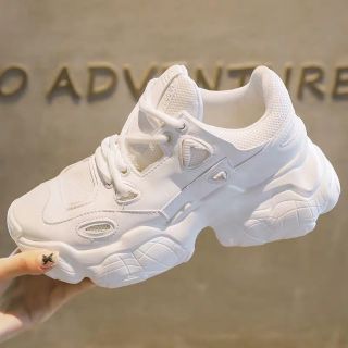 Giày Sneaker Trắng Basic Đồng Niên Cá Mực Hầm Mật
