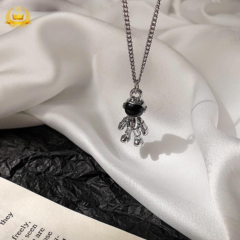 Vòng cổ mặt hình phi hành gia độc đáo cho nữ HB