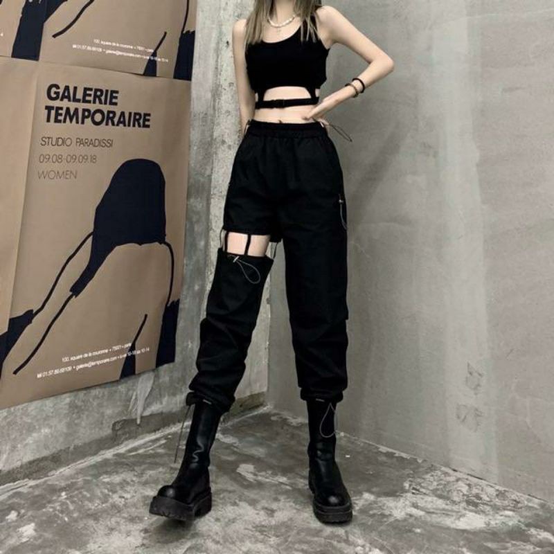 mua 1 tặng 1- set áo crt đai punk quần kaki dây nối lisa