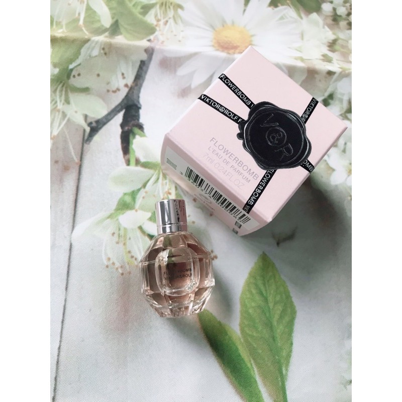 [𝗦𝗔𝗟𝗘]..::✨Nước hoa Viktor & Rolf Flowerbomb Mini (7ml) - France ⚜️𝗦𝗨𝗚𝗔𝗥.𝗖𝗥𝗨𝗦𝗛⚜️