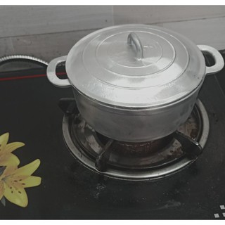 Nồi gang đúc bằng thủy lực đường kính 17,5 cm ,20cm,22cm