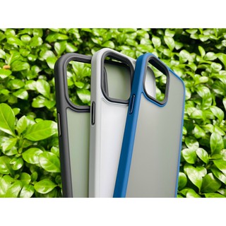 ỐP BENKS MAGIC SMOOTH NHÁM VIỀN MÀU IP12 PRO