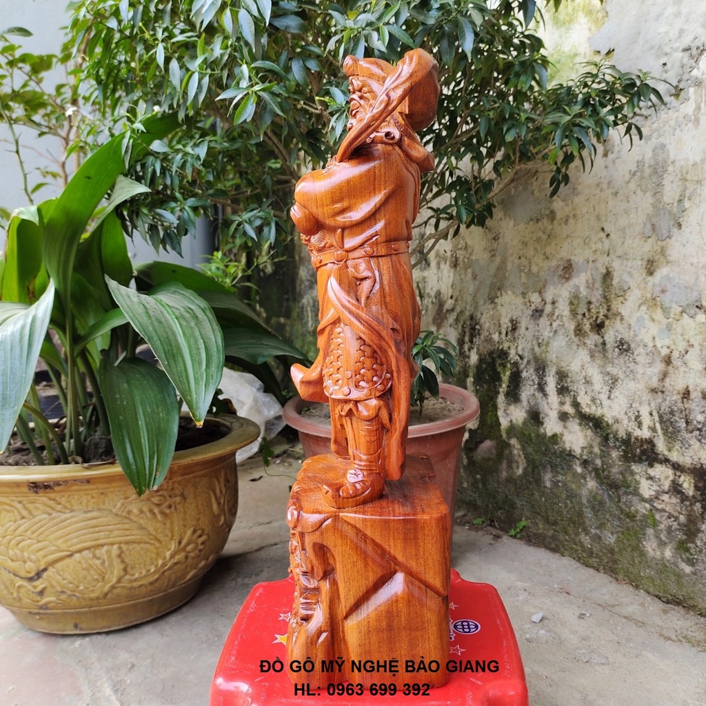 Tượng quan công quan vân trường gỗ hương cao 40cm