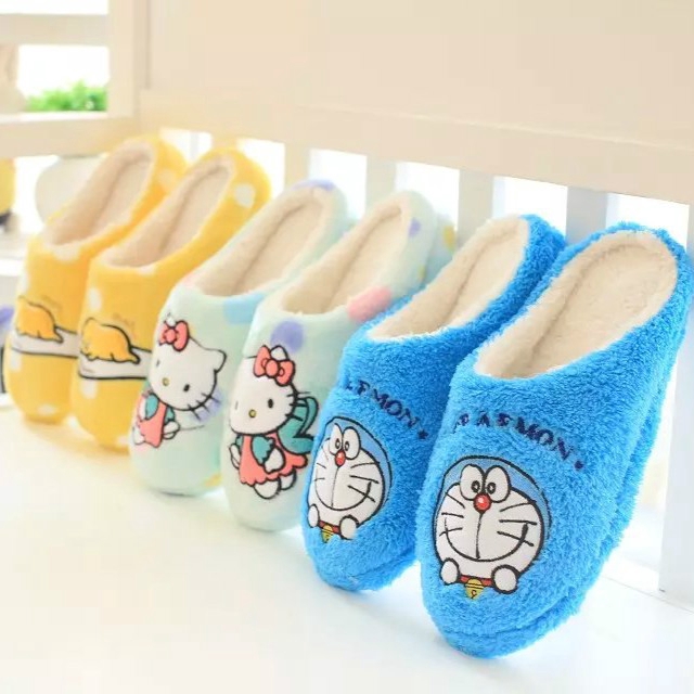 Dép Bông Đi Trong Nhà Giữ Ấm Mùa Đông Hình Doraemon Hello Kitty