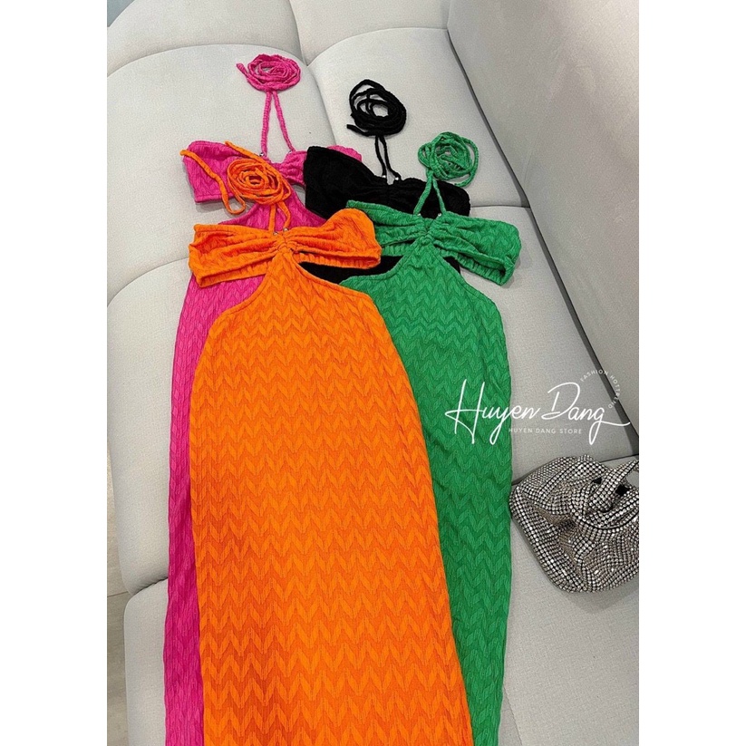 Đầm nữ body dáng dài kiểu cổ dây yếm chất thun gân khoet eo xinh 80