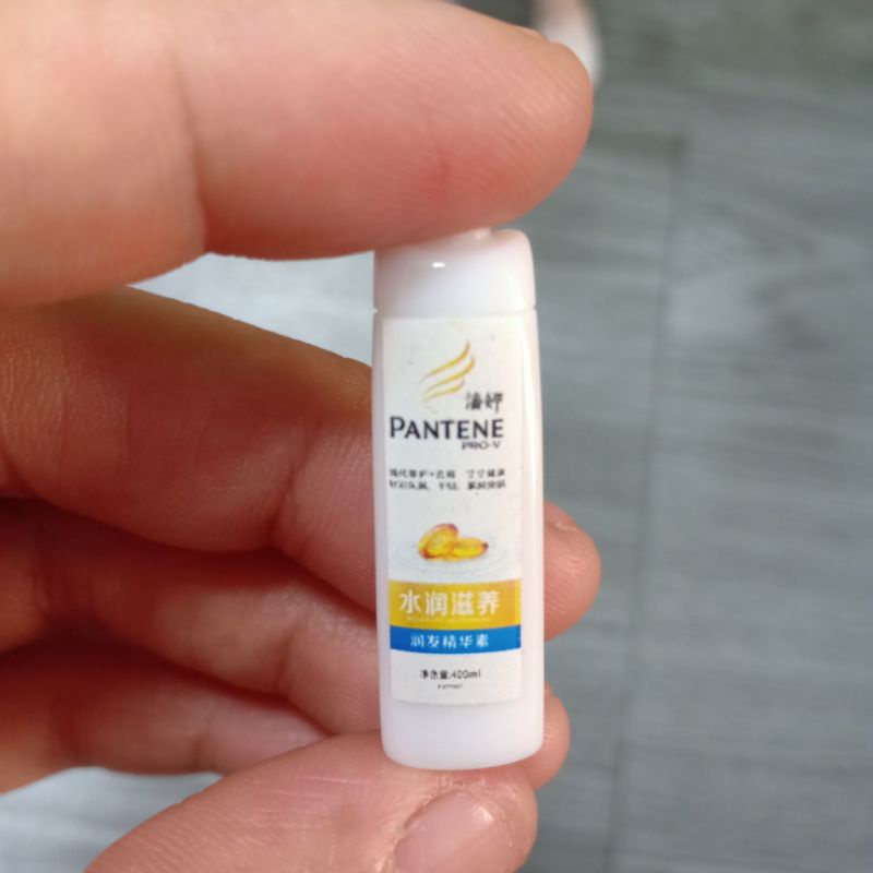 Bộ sản phẩm đồ dùng vệ sinh cá nhâ ,đồ chơi mô phỏng cho búp bê