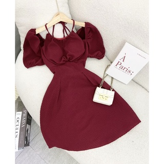Đầm nữ đỏ mini cổ yếm khoét vai nơ lưng