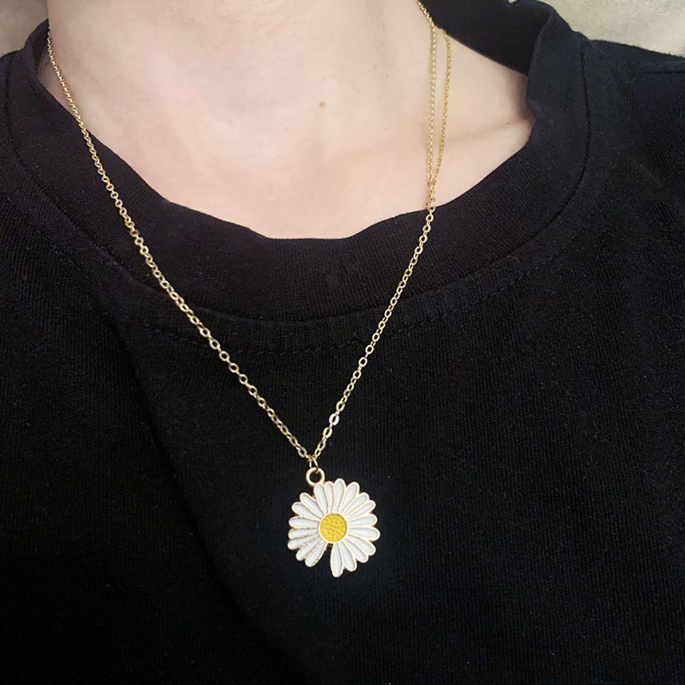 Vòng cổ Choker Mặt Hình Trái Tim / Bướm Họa Tiết Hoa Cúc Thời Trang Cho Nữ