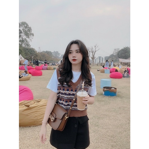 Áo ghile len thổ cẩm diện Tết | BigBuy360 - bigbuy360.vn