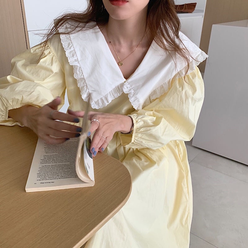 VÁY BABYDOLL TAY BỒNG DÁNG DÀI XOÈ QUA GỐI MÀU VÀNG NHẠT