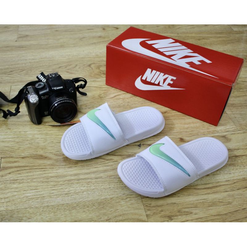 Dép quai ngang banessi móc nổi siêu xinh (tặng box)