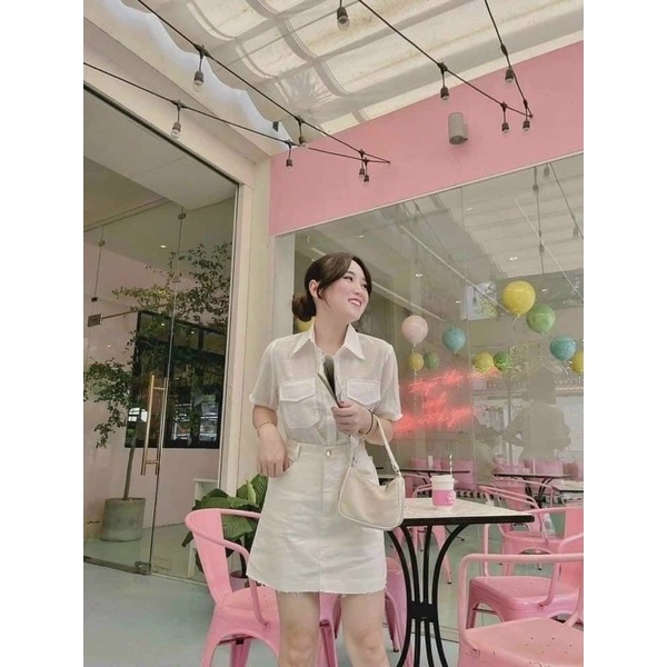 ÁO SƠ MI TRẮNG CỘC TAY TÚI NẮP MS10028