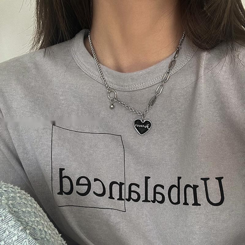 Vòng cổ Hình Trái Tim Màu Đen Phong Cách Hip Hop Hàn Quốc Cho Nữ