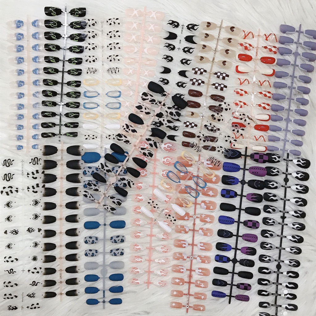 24 Móng Tay Giả Dễ Thương Với Keo Miễn Phí