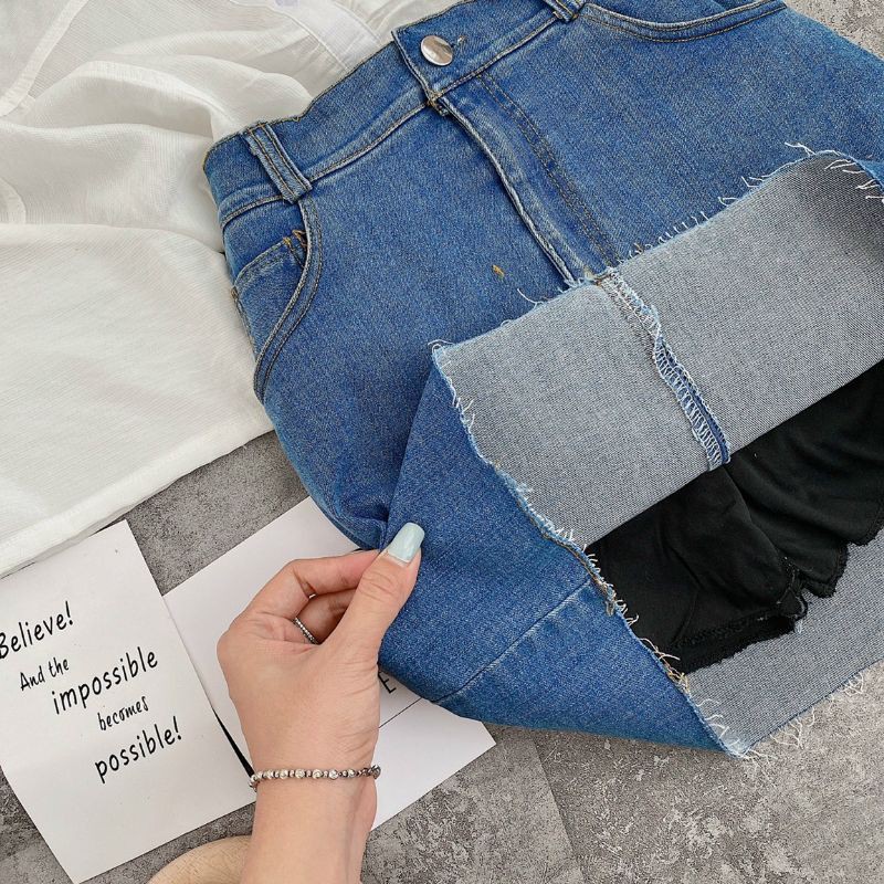 Set áo trắng + chân váy jean form A