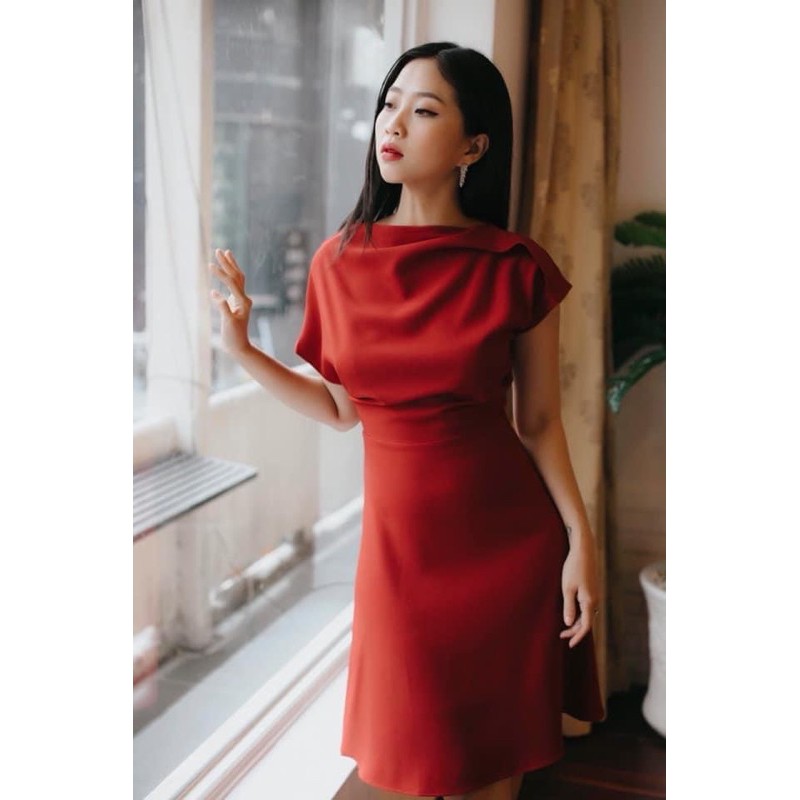 thanh lý đầm marc cổ thuyền size m