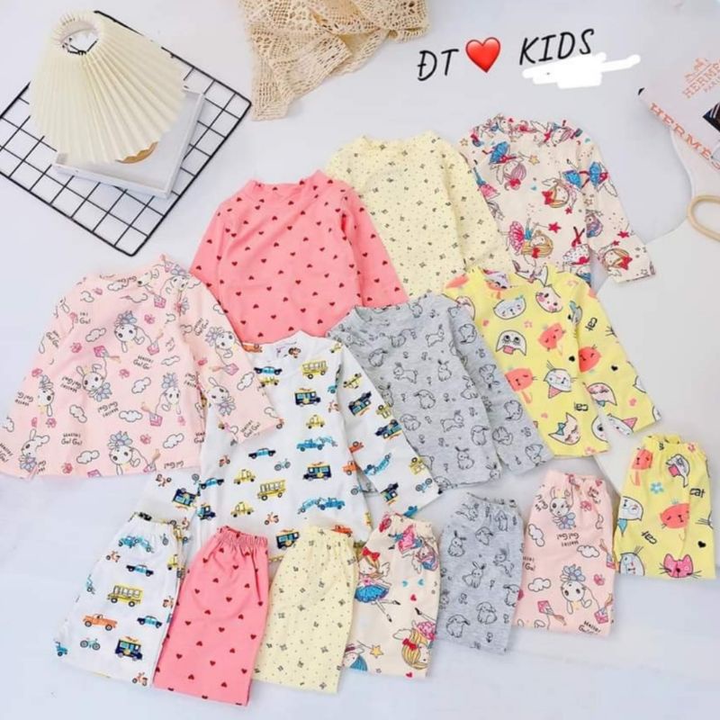 Bộ dài tay bé gái cotton họa tiết dễ thương chất đanh mịn đẹp