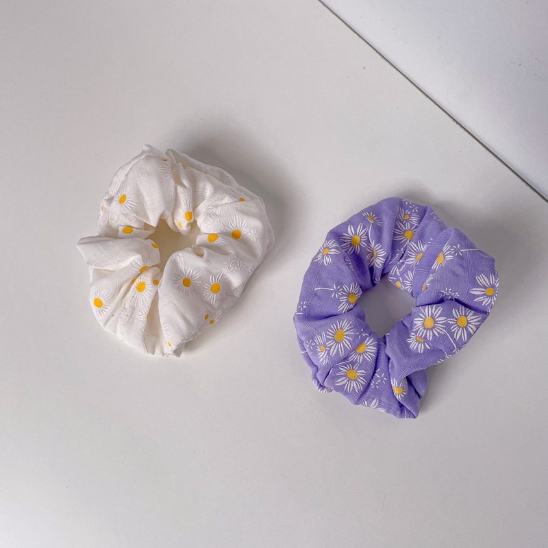 Đồ buộc tóc scrunchies hoa cúc nhiều màu sắc