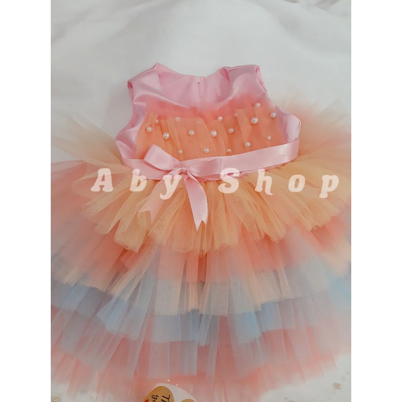 Váy công chúa tặng cài tóc cho bé