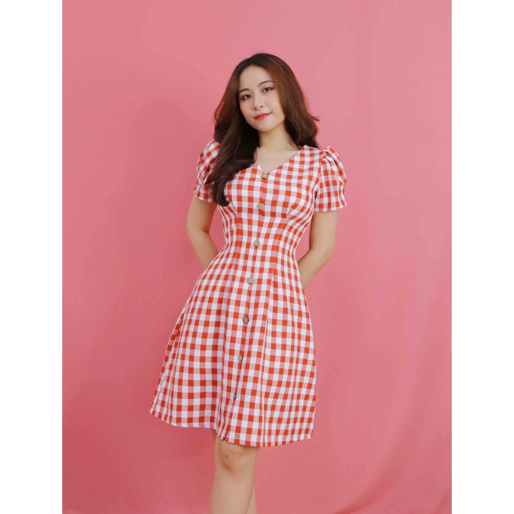 Đầm công sở caro đỏ thiết kế thanh lịch chữ a cổ v tay ngắn trẻ trung thời trang đi làm đi chơi eo tôn dáng – Lux W