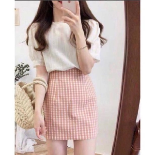 Áo trắng cộc tay cổ ren tay bồng