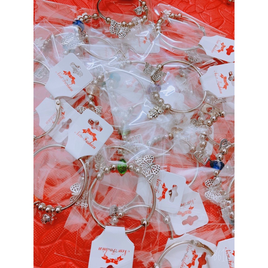 Sỉ 1 SET 5 cái kiềng vòng tay mix charm màu