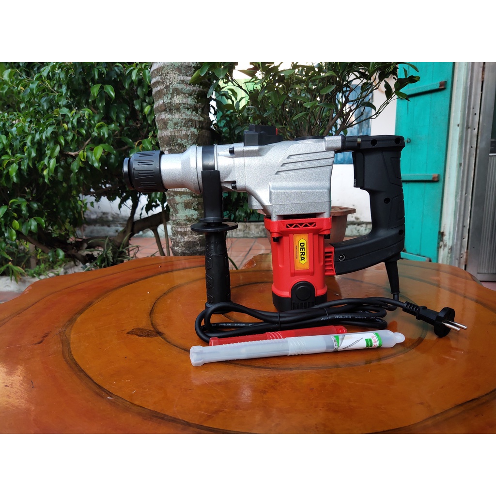 Máy khoan đục bê tông Dera 1800W tặng kèm mũi đục