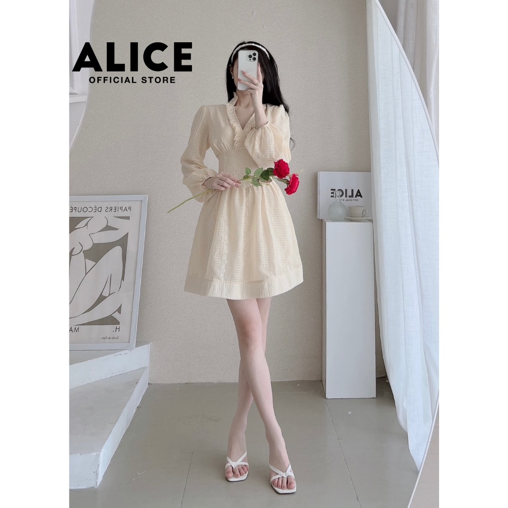 Váy Ren Tiểu Thư Cổ Bèo ALICE, Thiết Kế Chiết Eo Dáng Xòe Phối Tay Bồng Sang Chảnh V758 | BigBuy360 - bigbuy360.vn