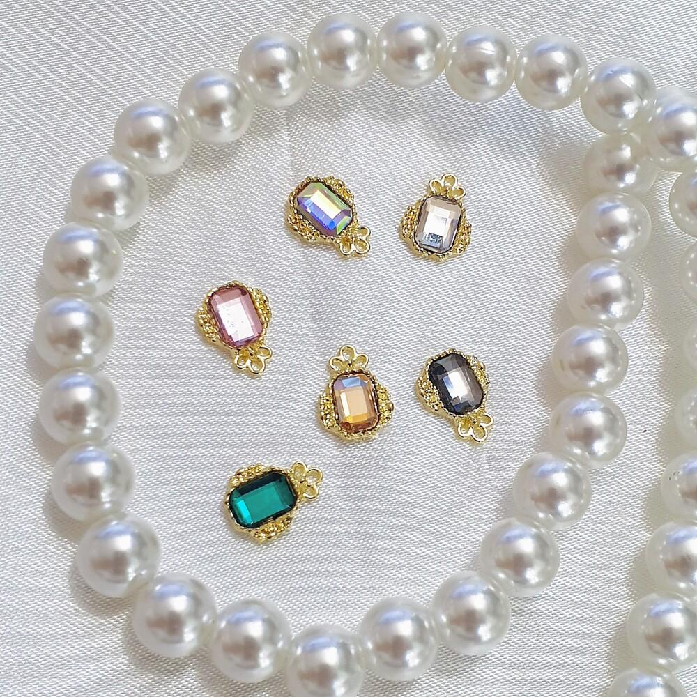 Charm Tim Cổ Điển | Màu Vàng Kim Loại Trang Trí Móng CT