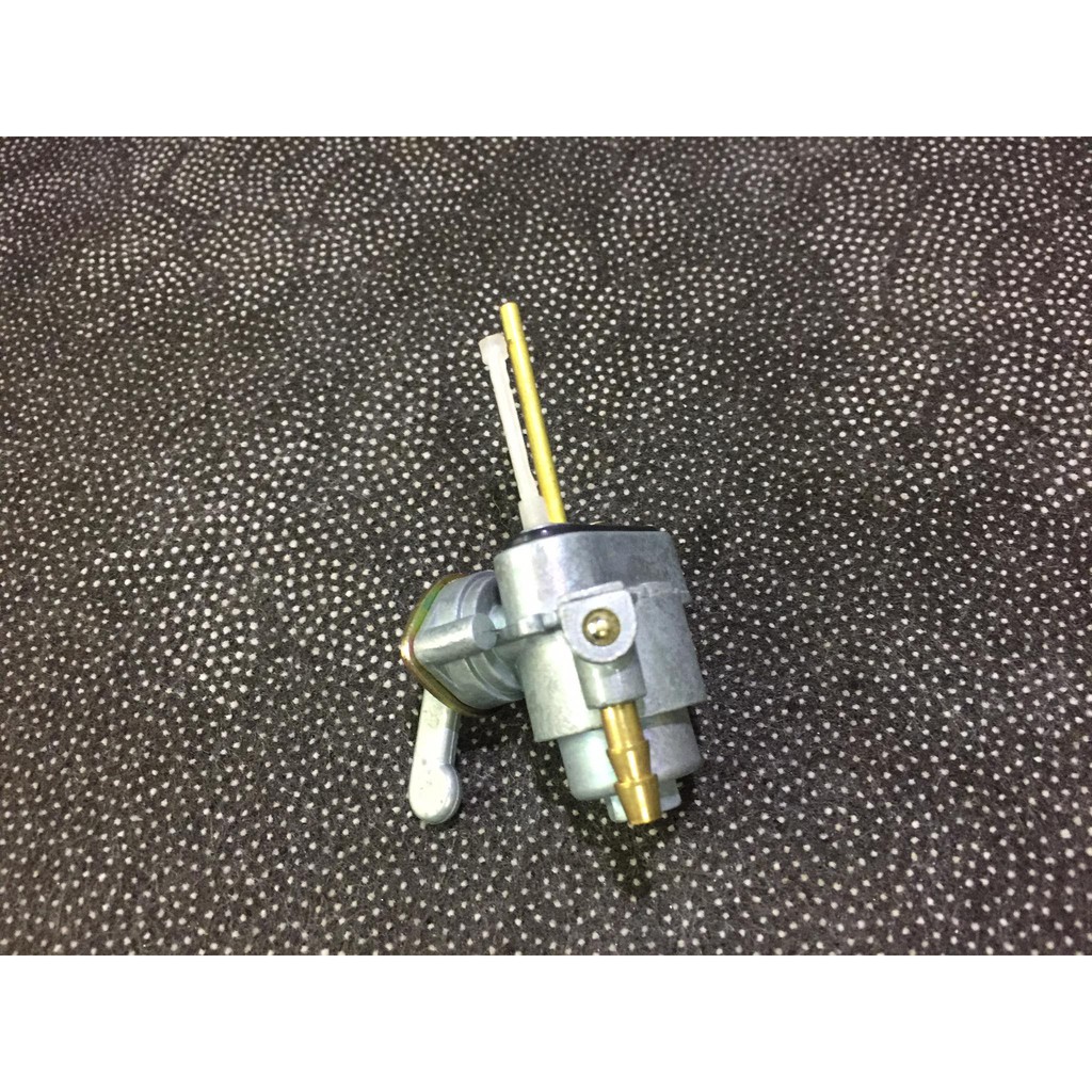 Honda 67: khóa xăng cho bình xăng lớn xe 67- 72- mã 02